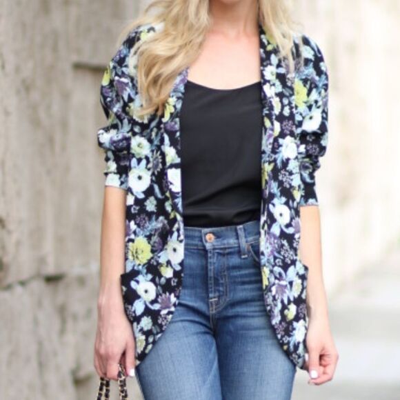 H&M Oversized Floral Blazer (Size XS) - Picture 2 of 8